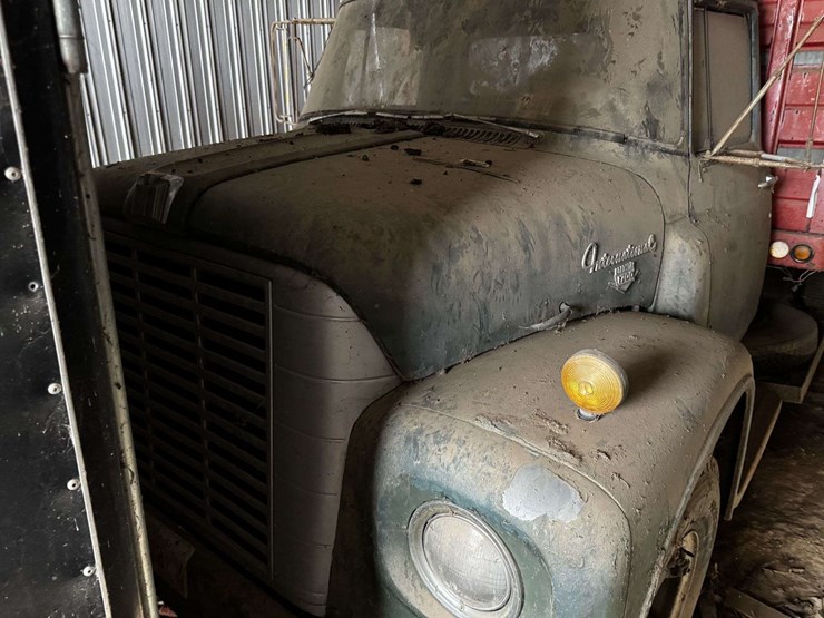 1964-international-loadstar-image-26