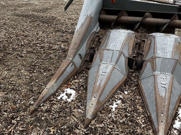 deutz-allis-6-row-corn-head-w/ac-pickup-reel-attachment-image-30