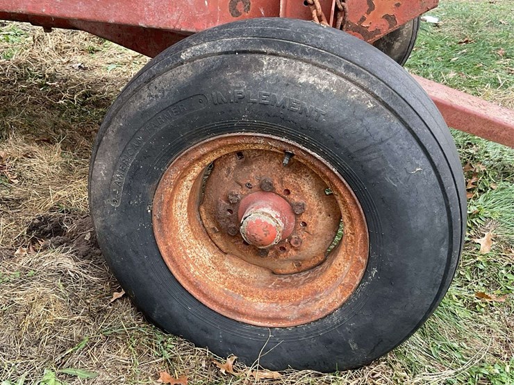 gravity-flow-wagon-image-15