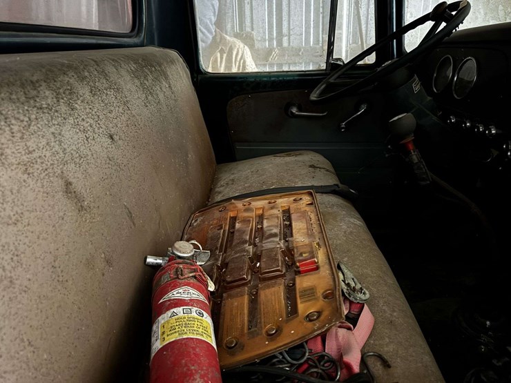 1964-international-loadstar-image-18