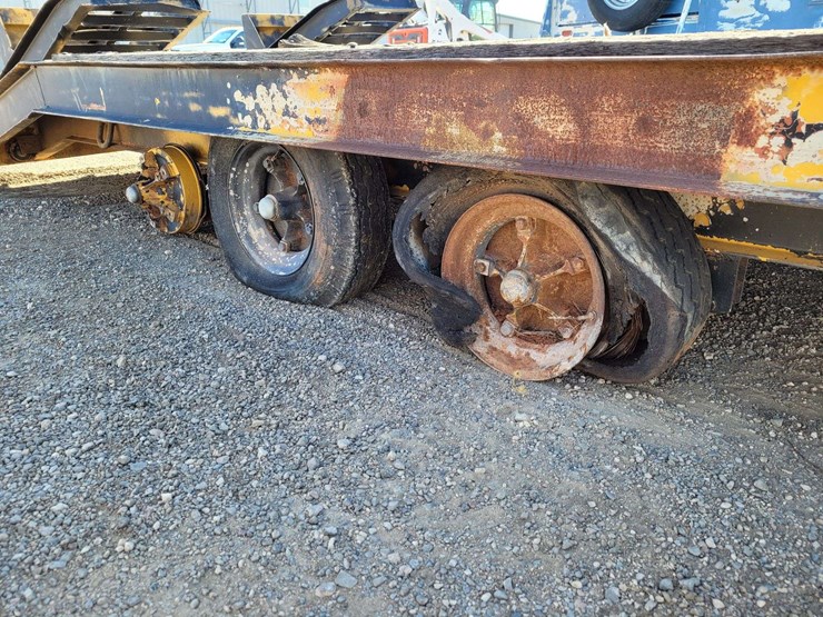 1977-birmingham-mfg.-flatbed-trailer-image-4