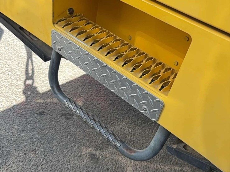 2013-grove-tms9000e-image-37