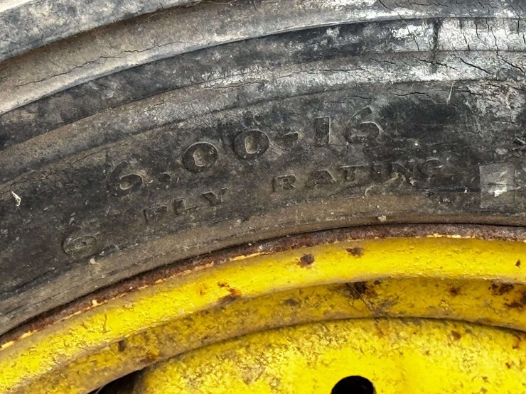 vintage-10'-grain-drill-on-rubber-image-18