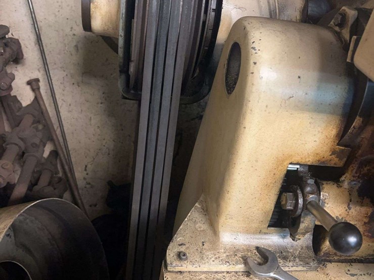 large-lathe-and-lathe-supplies-image-3