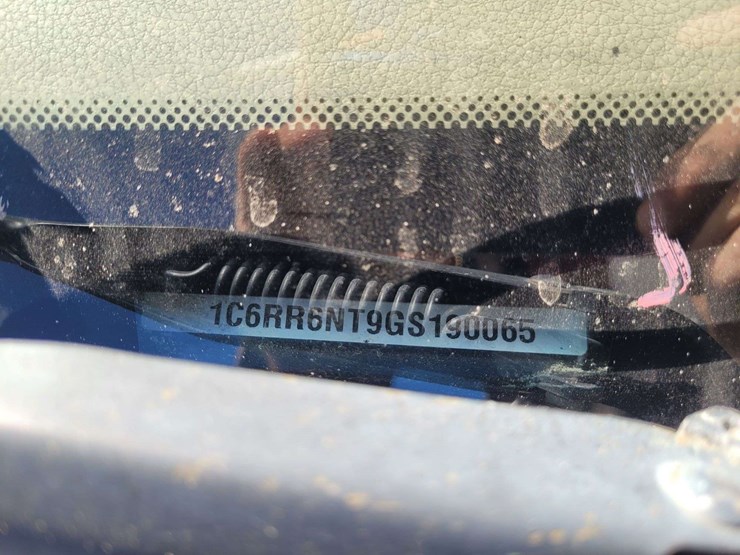 ram-1500-laramie-image-16