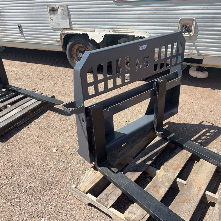 Skid Steer Pallet Forks