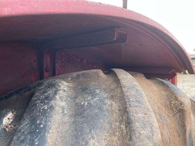 mccormick-deering-w-30-wide-front-on-rubber-image-33