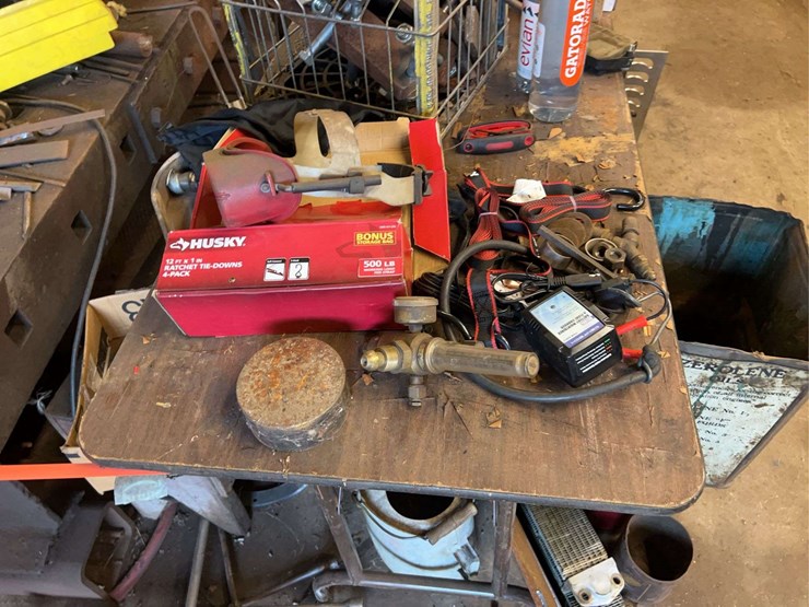 steel-work-bench-and-contents-image-9