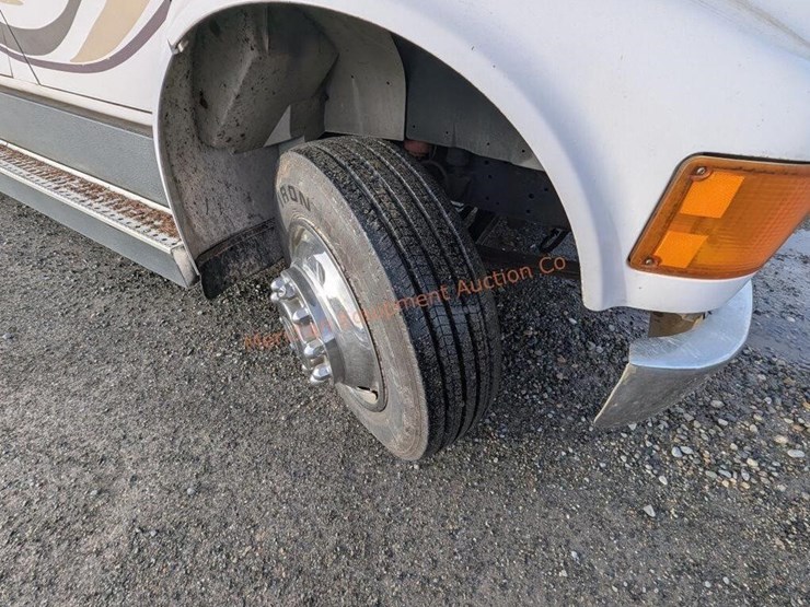 1997-international-4700-image-2