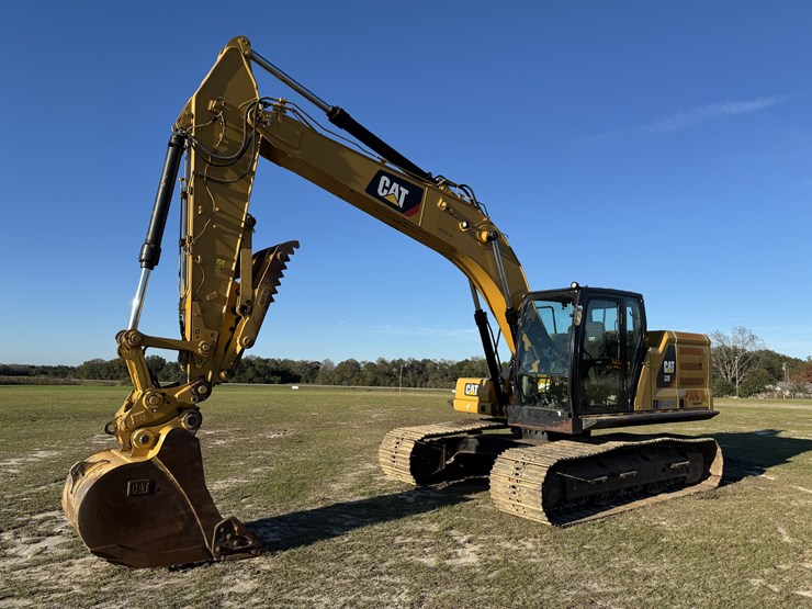 caterpillar-320-image-1