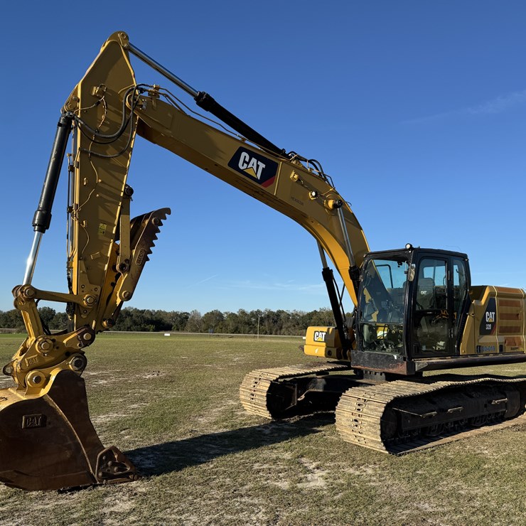 CATERPILLAR 320