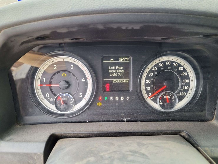 2014-ram-5500-chassis-regular-cab-2d-bucket-truck-image-20