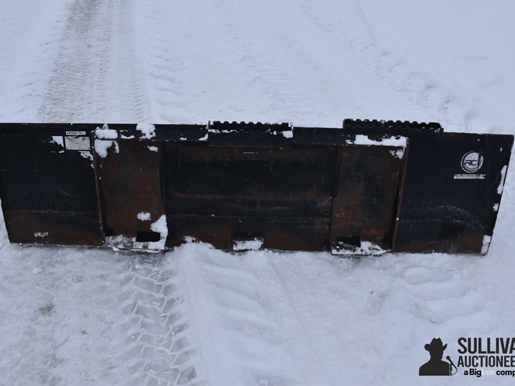 cat-material-bucket-image-6