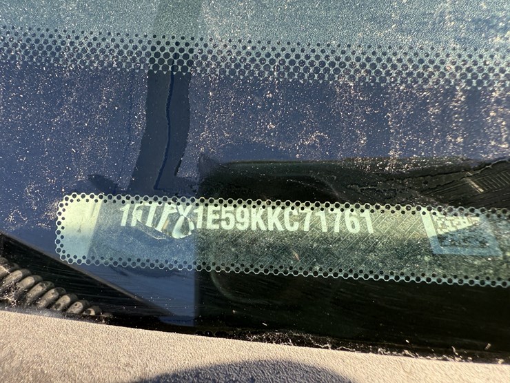 2019-ford-f150-xl-image-2