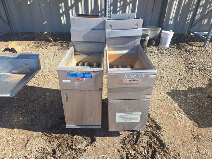 (2)-oil-fryer-image-1