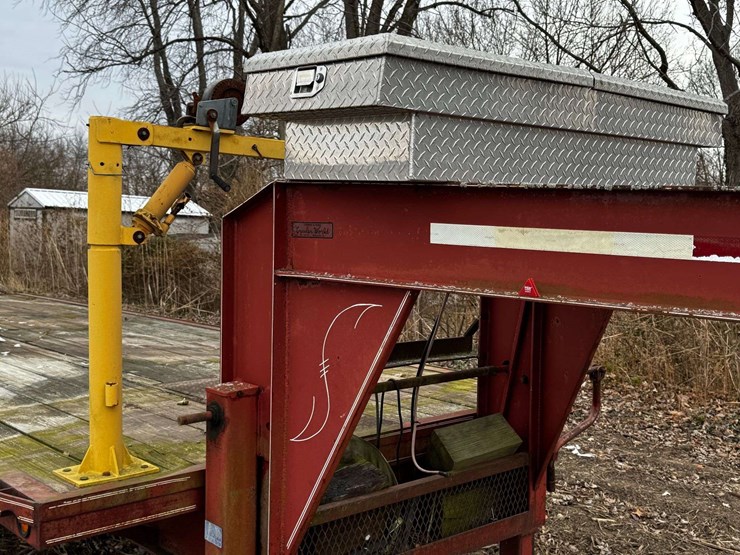 holland-formula-150-tandem-axle-w/duals-gooseneck-trailer-image-8