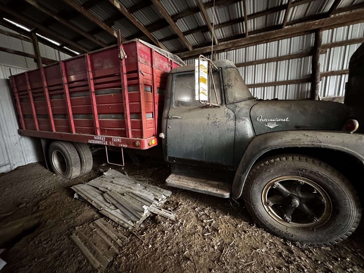 1964-international-loadstar-image-5