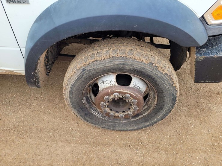 2012-ram-5500-chassis-regular-cab-2d-bucket-truck-image-17