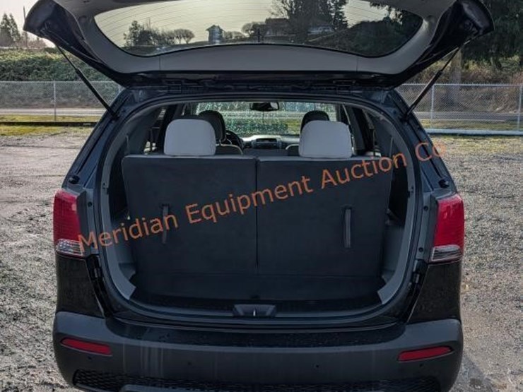 kia-sorento-lx-image-25