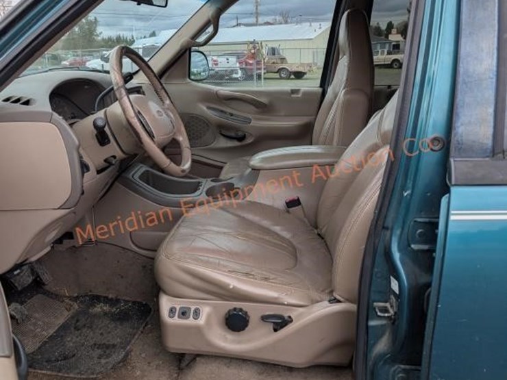 ford-expedition-image-19