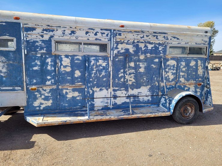 shopmade-livestock-trailer-image-10