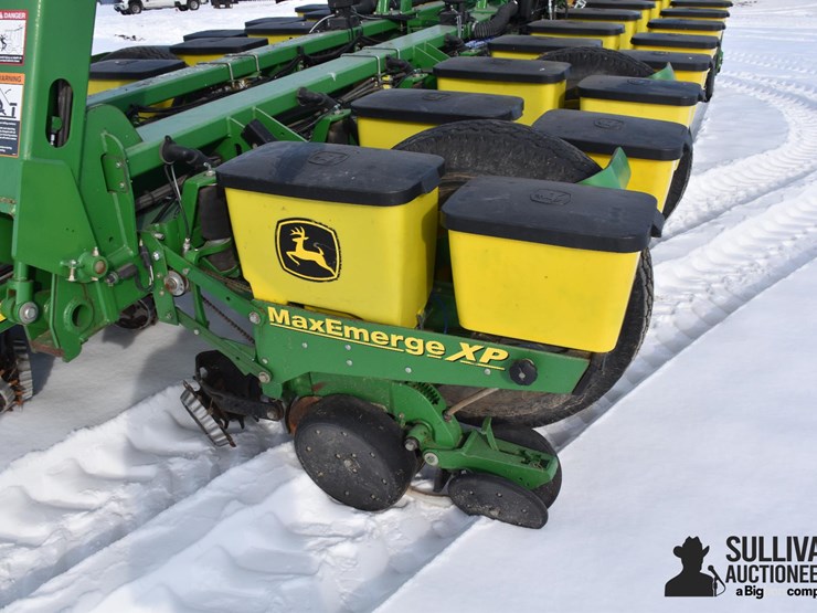 2009-john-deere-1770nt-image-13