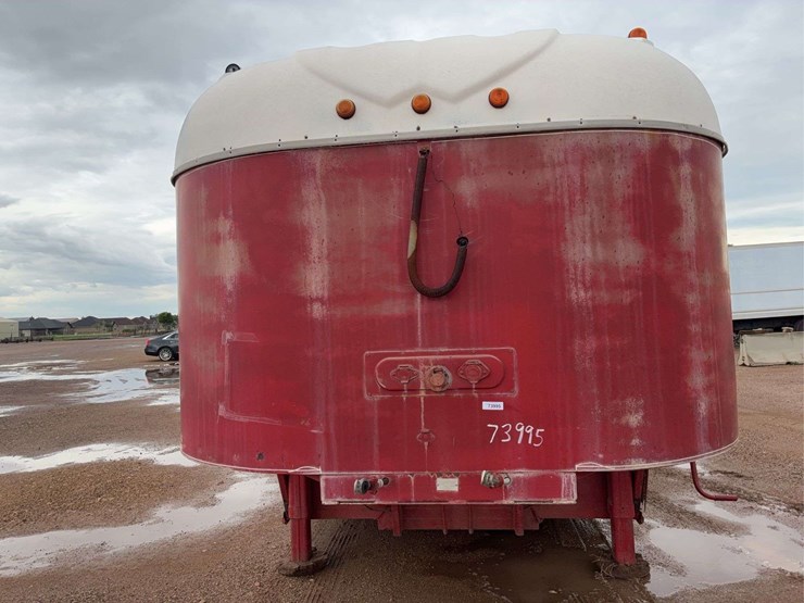 horse-transport-5th-wheel-livestock-trailer-image-28