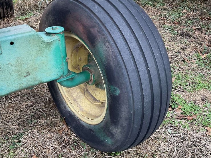 gravity-flow-wagon-image-16