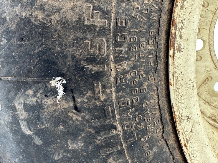 firestone-11l-15-tire-on-rim-image-4