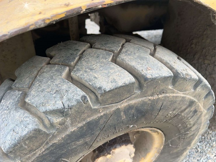 baker-forklift-image-26