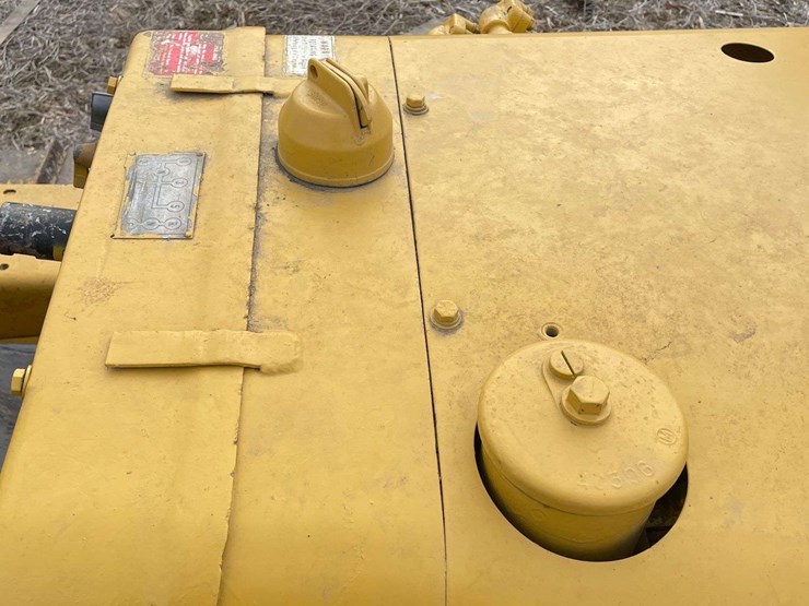 caterpillar-d4d-image-44