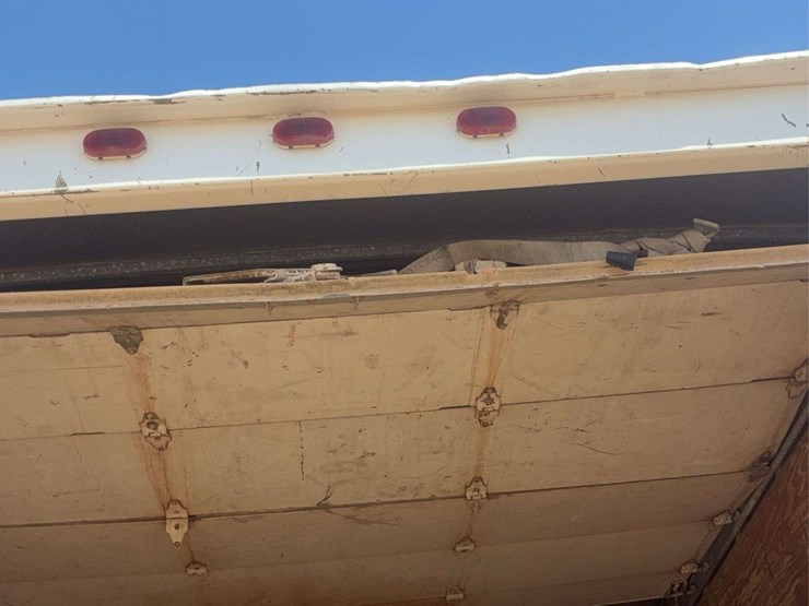 2006-chevrolet-w3500-image-18