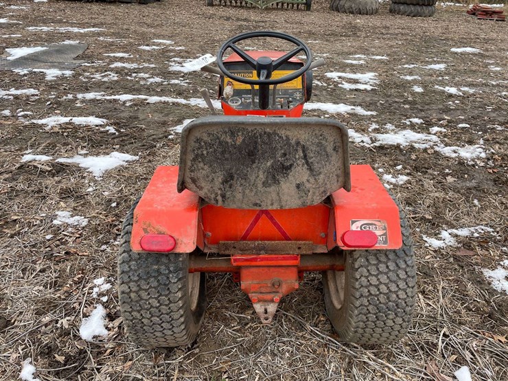 case-222-78-lawn-and-garden-tractor-w/-mower-deck-and-snow-blower-image-5