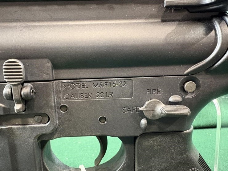 smith-&-wesson-m&p-15-22-22lr-rifle-image-14