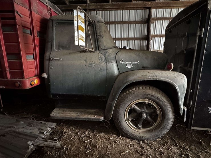 1964-international-loadstar-image-6