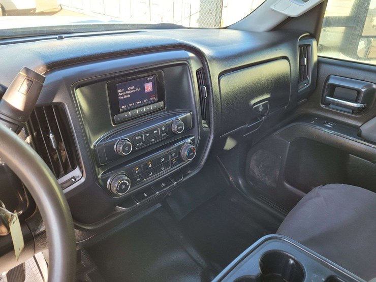 gmc-sierra-2500-image-11