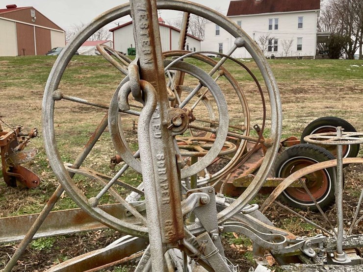 western-wheel-scraper-on-steel-image-17