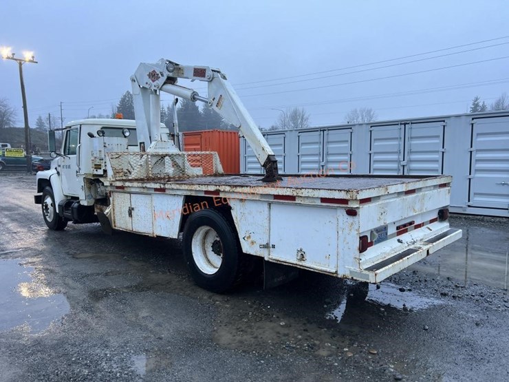 1988-international-s1700-image-4