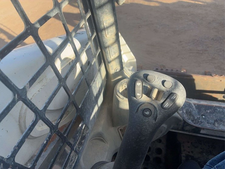 bobcat-s570-image-10