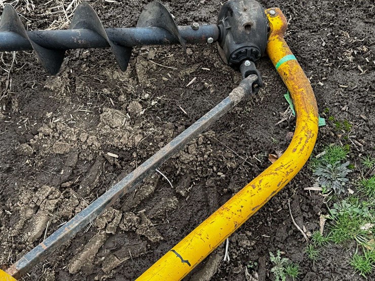 9"-pto-3-pt-post-hole-digger-image-7
