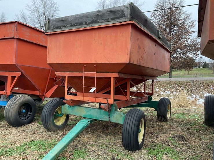 gravity-flow-wagon-image-3