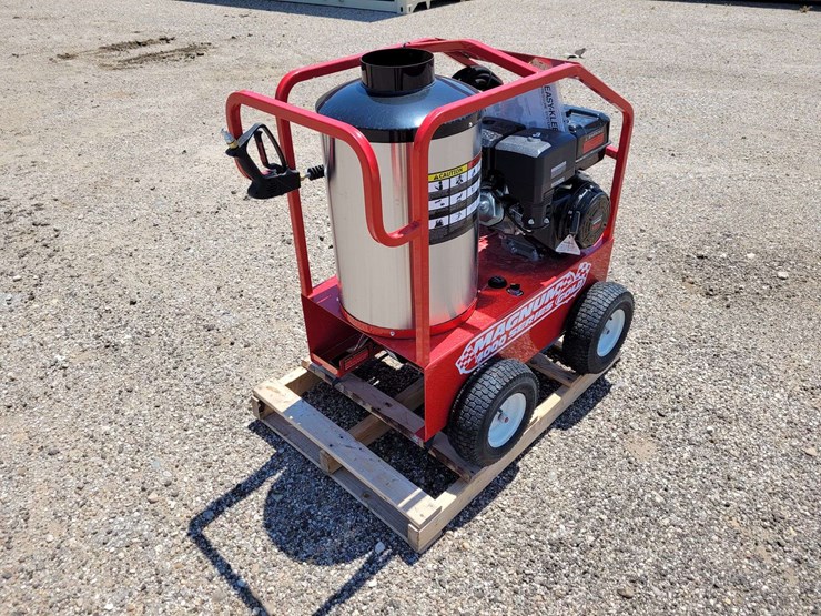 magnum-4000-series-gold-pressure-washer-image-5