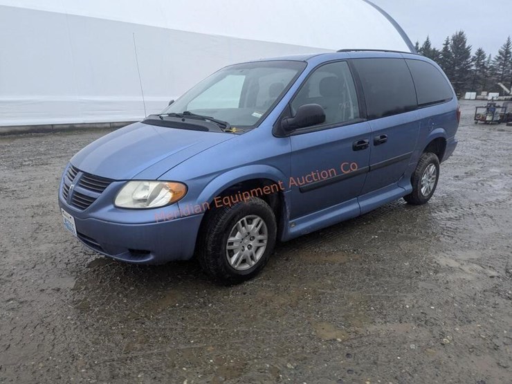 2007-dodge-grand-caravan-image-1