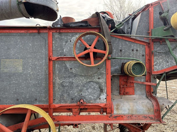 case-28x46-thresher-on-steel-image-45