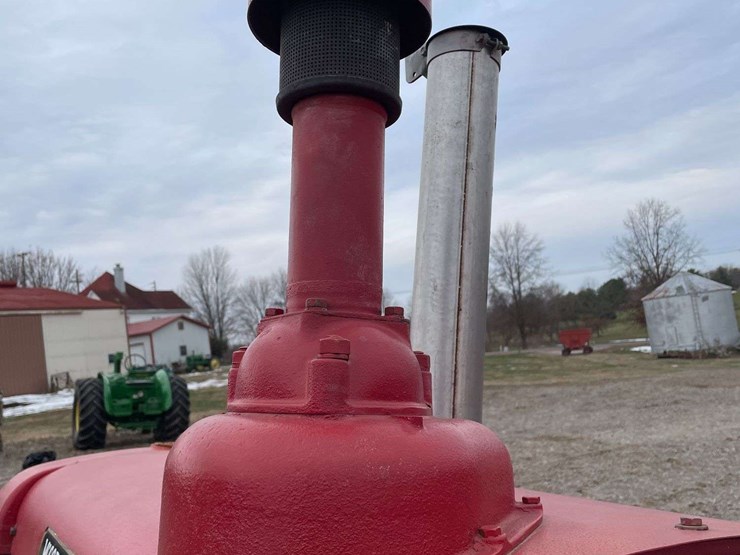 mccormick-deering-wk-40-wide-front-on-rubber-image-59