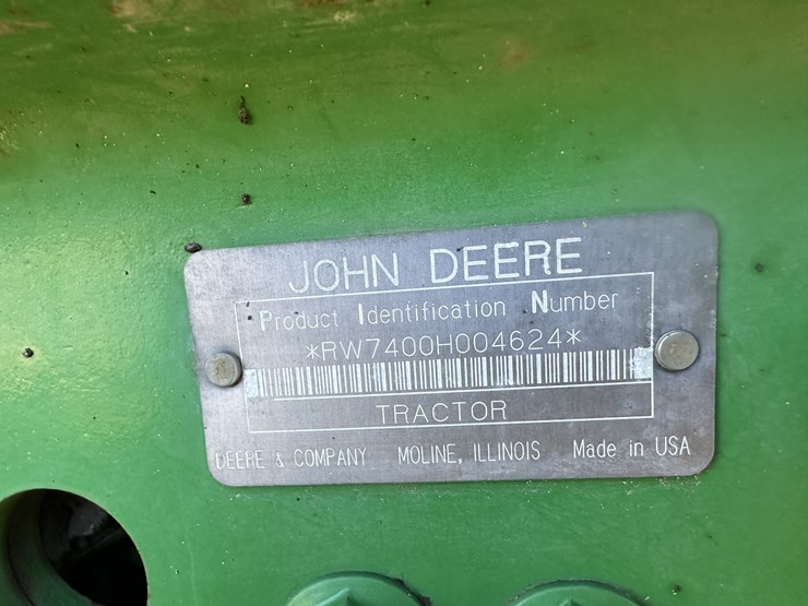 john-deere-7400-image-2