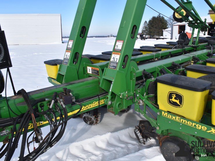 2009-john-deere-1770nt-image-12