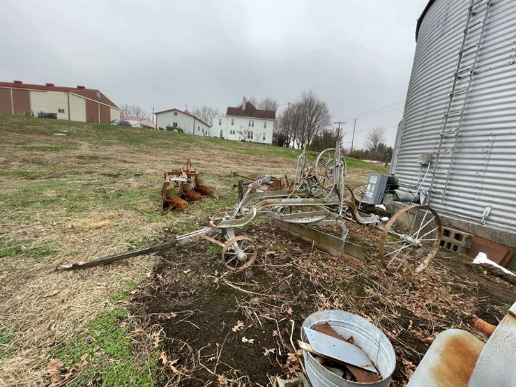 western-wheel-scraper-on-steel-image-2