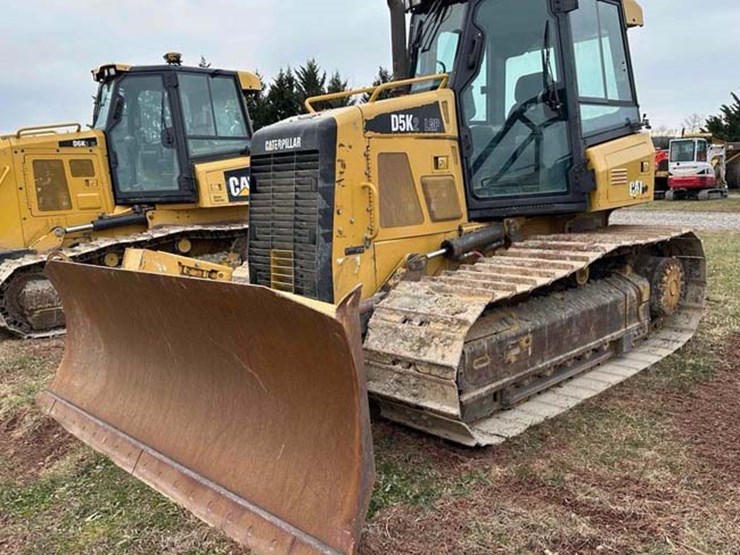 2015-caterpillar-d5k2-lgp-image-1