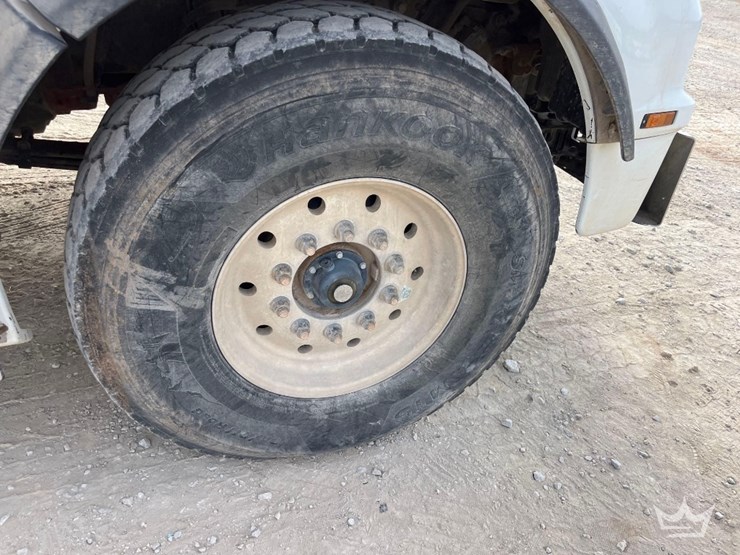 2015-kenworth-t880-image-37